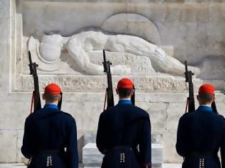 Φωτογραφία για Φταίει το Σύνταγμα ή φταίνε αυτοί που δεν το εφαρμόζουν;