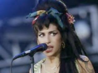 Φωτογραφία για ΣΟΚΑΡΙΣΤΙΚΕΣ ΕΙΚΟΝΕΣ: H Amy Winehouse υπέφερε από βακτηριακή μόλυνση