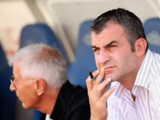 Φωτογραφία για Μεγαλύτερη σοβαρότητα ζήτησε ο Δέλλας από τους παίκτες της ΑΕΚ