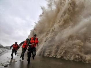 Φωτογραφία για Κίνα: Δύο νεκροί από το πέρασμα του τυφώνα Φίτοου