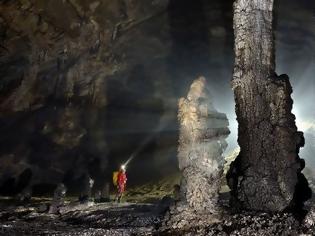Φωτογραφία για Γιγαντιαία σπηλιά με τον δικό της καιρό στην Κίνα!