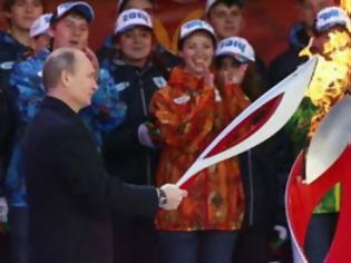 Φωτογραφία για Σότσι: Ο Βλαντιμίρ Πούτιν άναψε το βωμό των Ολυμπιακών Αγώνων