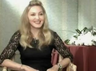 Φωτογραφία για Η Madonna δίνει 7.500 ευρώ τον μήνα για αγιασμένο νερό