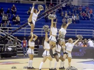 Φωτογραφία για ΑΡΕΣΑΝ... ΟΙ CHEERLEADERS ΤΟΥ ΔΙΗΠΕΙΡΩΤΙΚΟΥ *PHOTOS*