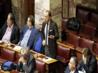 Φωτογραφία για Xαμός στο Κοινοβούλιο: «Δεν μπορώ να ανεχθώ παρουσία δολοφόνων μέσα στη Βουλή» - Ποιος το είπε και του έκλεισαν το μικρόφωνο;