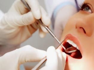 Φωτογραφία για Δωρεάν οδοντιατρικό έλεγχο σε παιδιά και μεγάλους στην Ευαγγελίστρια Πειραιώς