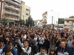 Φωτογραφία για Δήμος Λαγκαδά - Δυναμική παρουσία εκπαιδευτικών, γονέων και μαθητών στην σημερινή συγκέντρωση διαμαρτυρίας