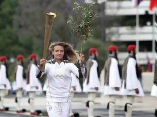 Φωτογραφία για Η Ολυμπιονίκης Χριστίνα Γιαζιτζίδου είναι πλέον Ανθυπολοχαγός (ΠΖ)