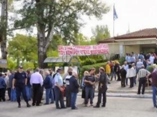 Φωτογραφία για Διαμαρτυρία για το κέντρο υγείας Μακρακώμης με στάση εργασιών