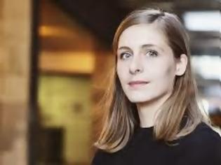 Φωτογραφία για Η Eleanor Catton νικήτρια του φετινού Booker