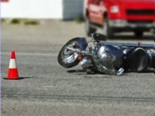 Φωτογραφία για Σε κρίσιμη κατάσταση οδηγός μοτοσικλέτας