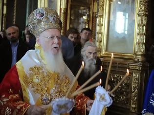 Φωτογραφία για 3717 - Ο Οικουμενικός Πατριάρχης Λειτούργησε στο ρωσικό μοναστήρι του Αγίου Παντελεήμονα κατόπιν επιθυμίας του Ηγουμένου Ιερεμία