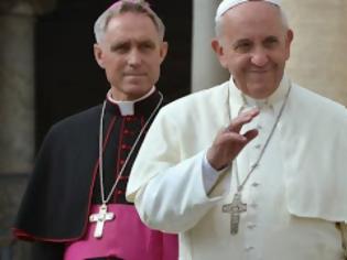 Φωτογραφία για Ο Αμπάς προσκάλεσε τον Πάπα στην Παλαιστίνη