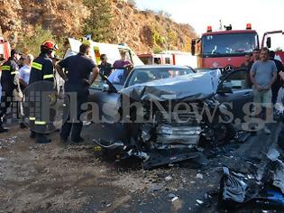 Φωτογραφία για Δείτε φωτογραφίες και βίντεο από το συγκλονιστικό τροχαίο στην Κρήτη!