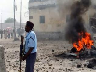 Φωτογραφία για Σομαλία: Επίθεση αυτοκτονίας με 13 νεκρούς έξω από εστιατόριο