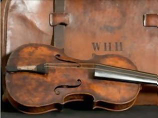 Φωτογραφία για 1 εκατ. ευρώ πωλήθηκε το βιολί του Τιτανικού!