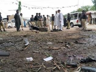 Φωτογραφία για Έξι νεκροί από βομβιστική επίθεση στο Πακιστάν