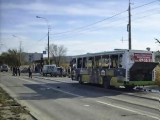 Φωτογραφία για Γυναίκα καμικάζι αναζητούν στη Ρωσία για επίθεση με 5 νεκρούς σε λεωφορείο