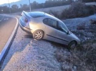 Φωτογραφία για Στο …χαντάκι αυτοκίνητο στα Τρίκαλα