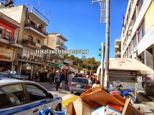 Φωτογραφία για Για μια διαμαρτυρία 14χρονων παιδιών τους επέβλεπαν δεκάδες αστυνομικοί στα Τρίκαλα