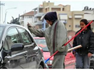 Φωτογραφία για Έπιασαν Βούλγαρο επαίτη σε φανάρι της Β. Σοφίας με 1710 ευρώ στη τσέπη του!