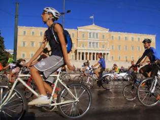 Φωτογραφία για Το ποδήλατο έστειλε τα ελληνικά Ι.Χ. στα αζήτητα