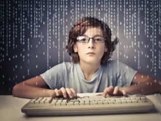 Φωτογραφία για Ο 12χρονος που παραβίασε κυβερνητικά sites για τους Anonymous