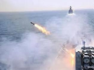 Φωτογραφία για Δείτε την εκτόξευση κινεζικών πυραύλων από τη θάλασσα