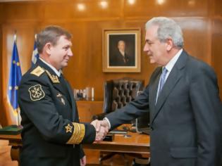 Φωτογραφία για Συνάντηση ΥΕΘΑ Δημήτρη Αβραμόπουλου με τον Αρχηγό του Πολεμικού Ναυτικού της Ρωσικής Ομοσπονδίας