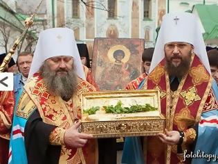 Φωτογραφία για 3782 - Λαμπρή υποδοχή Ιερού Λειψάνου του Αγίου Γεωργίου στην Ουκρανία. Το μετέφερε ο Ηγούμενος της Ιεράς Μονής Ξενοφώντος Αγίου Όρους (φωτογραφίες)