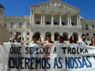 Φωτογραφία για Πορτογαλία: Γαμήστε την τρόικα, δεν υπάρχουν αδιέξοδα...!!!
