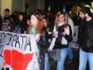 Φωτογραφία για Πάτρα: Πανεκπαιδευτικό συλλαλητήριο στην πλ. Γεωργίου