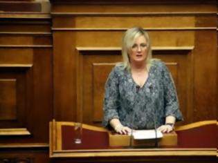 Φωτογραφία για Με άρθρο της, βουλευτής των ΑΝ.ΕΛ. ζητά τον ξεσηκωμό των Ελλήνων