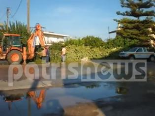 Φωτογραφία για Πύργος: Έσπασε σε τρία σημεία αγωγός ύδρευσης της οδού Καταραχίου