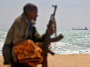 Φωτογραφία για Tην παγκόσμια εγκληματική δραστηριότητα χρηματοδοτεί η πειρατεία πλοίων