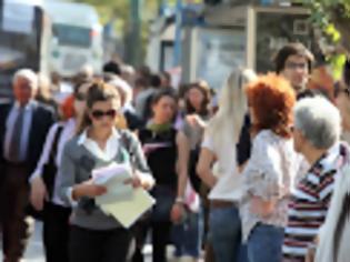 Φωτογραφία για ΟΟΣΑ - Φτώχεια και ανεργία γονάτισαν τους Ελληνες -Καμία εμπιστοσύνη στην κυβέρνηση...!!!