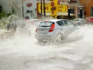 Φωτογραφία για Πλημμυρίζει συνέχεια ο δρόμος στο λιμάνι των φεριμπότ Ηγουμενίτσας!