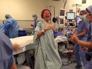 Φωτογραφία για Ο πιο θετικός τρόπος να αντιμετωπίσεις ένα χειρουργείο [video]