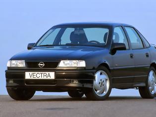 Φωτογραφία για Πριν από 25 έτη, το 1ο Opel Vectra έδωσε νέα μορφή στη μεσαία κατηγορία: Πάνω από 20 εθνικά και διεθνή βραβεία για τον αντικαταστάτη του Ascona