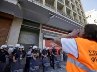 Φωτογραφία για Διαθεσιμότητα: Φεύγουν μέχρι τις γιορτές 5.000 υπάλληλοι δήμων