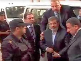 Φωτογραφία για Αίγυπτος: Στη δικαιοσύνη προσφεύγει ο πρώην πρόεδρος Μόρσι
