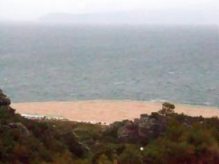 Φωτογραφία για ΧΥΤΑ: Φωτογραφίες από τις πρόσφατες βροχοπτώσεις της 06/11 και 14/11/2013 στην παραλία Σέσι στο Γραμματικό