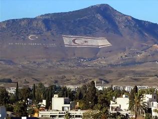 Φωτογραφία για ΤΡΙΑΝΤΑ ΧΡΟΝΙΑ ΑΠΟ ΤΗΝ ΑΝΑΚΗΡΥΞΗ ΤΟΥ ΨΕΥΔΟΚΡΑΤΟΥΣ ΚΑΙ ΜΙΑ ΣΗΜΑΝΤΙΚΗ ΠΡΟΣΩΠΙΚΟΤΗΤΑ ΟΔΕΥΕΙ ΠΡΟΣ ΤΟ ΤΕΛΟΣ...