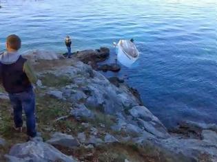 Φωτογραφία για Πάτρα: Μεταφέρονται στο ΠΓΝΠ τα πτώματα του ναυαγίου της Παλαίρου -  Φόβοι οτι θα αυξηθεί ο αριθμός των νεκρών