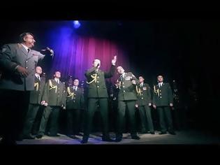 Φωτογραφία για Η χορωδία του ρωσικού Κόκκινου Στρατού τραγουδάει το Get Lucky! [video]