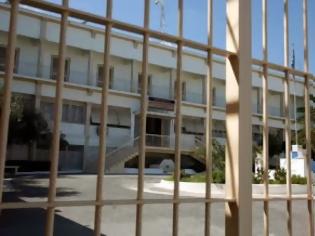 Φωτογραφία για Όχι εθνικά σύμβολα μέσα στα κελιά στον Κορυδαλλό