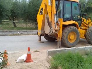 Φωτογραφία για Aχαΐα: Πυρoβόλησαν...γκρέιντερ - Λαχτάρησε ο οδηγός