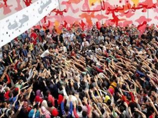 Φωτογραφία για Ταχρίρ: Δακρυγόνα στη συγκέντρωση για τους νεκρούς της «επανάστασης του 2011»