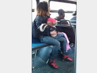 Φωτογραφία για Απίστευτο! Γυναίκα μπλέκεται σε καυγά και πετάει κάτω το μωρό της! [video]