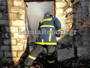 Φωτογραφία για Φθιώτιδα: Κάηκε σπίτι ηλικιωμένης, που γλύτωσε τελευταία στιγμή με ελαφρά εγκαύματα